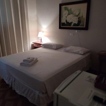 Casarao Hotel Brotas Bagian luar foto