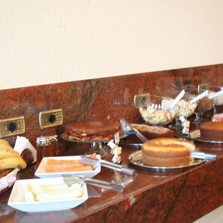 Casarao Hotel Brotas Bagian luar foto