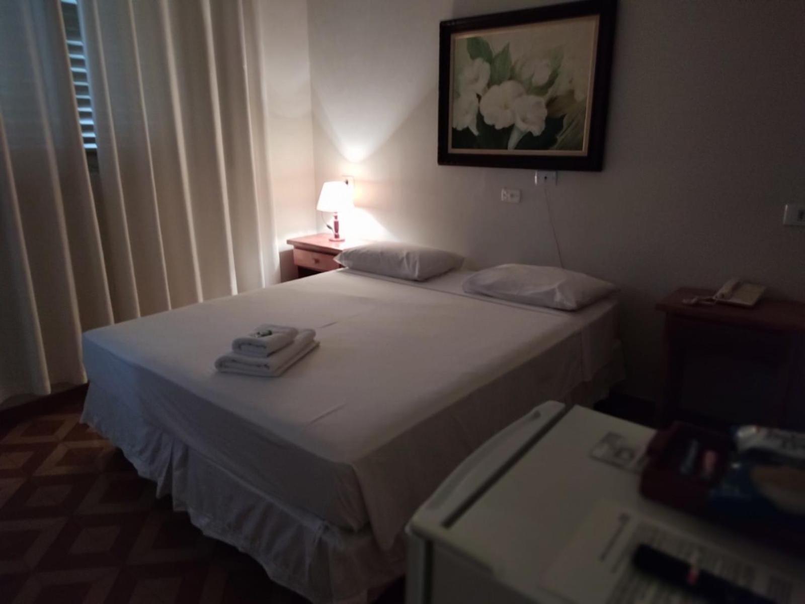 Casarao Hotel Brotas Bagian luar foto
