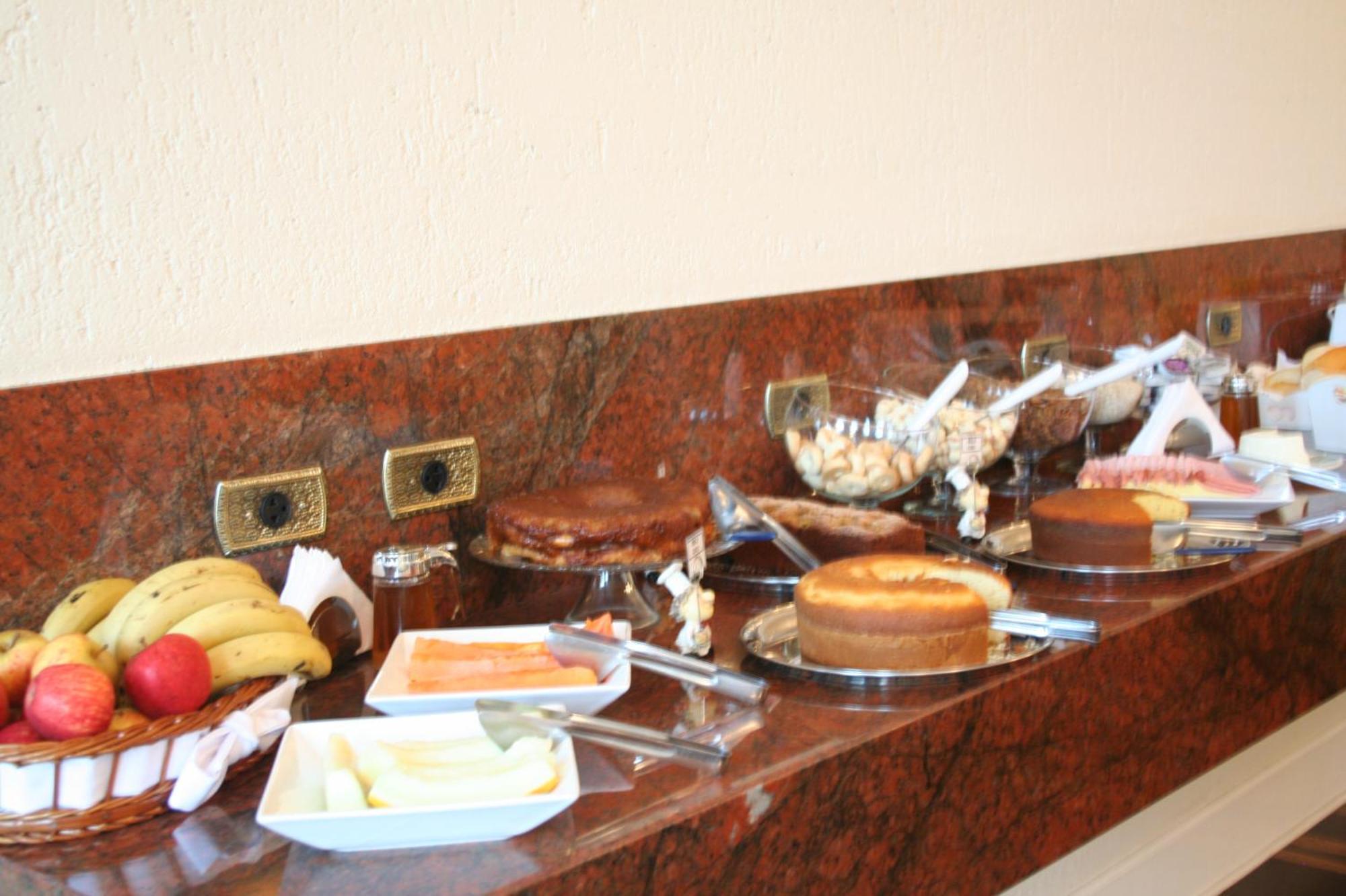 Casarao Hotel Brotas Bagian luar foto